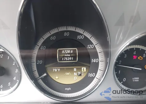 2012 Mercedes-Benz E 350 z USA, uszkodzony, nr VIN WDDHF5KB1CA659609